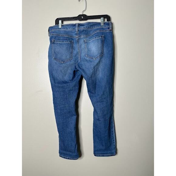 Old Navy Mid Rise Boyfriend Straight Jeans Womens Size 6 Medium Wash Blue Denim - Picture 4 of 7
